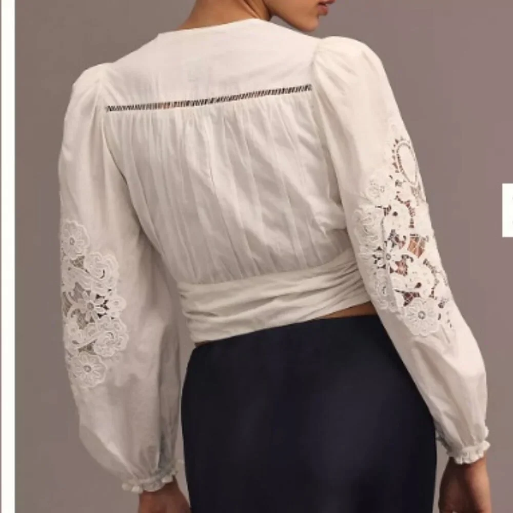 Farm Rio Long-Sleeve Lace Blouse NWT Large - Picture 2 of 6
